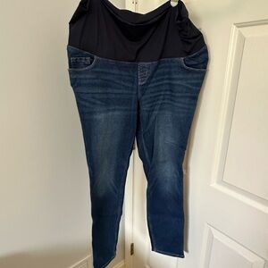Old navy maternity skinny jean with full panel 18 long